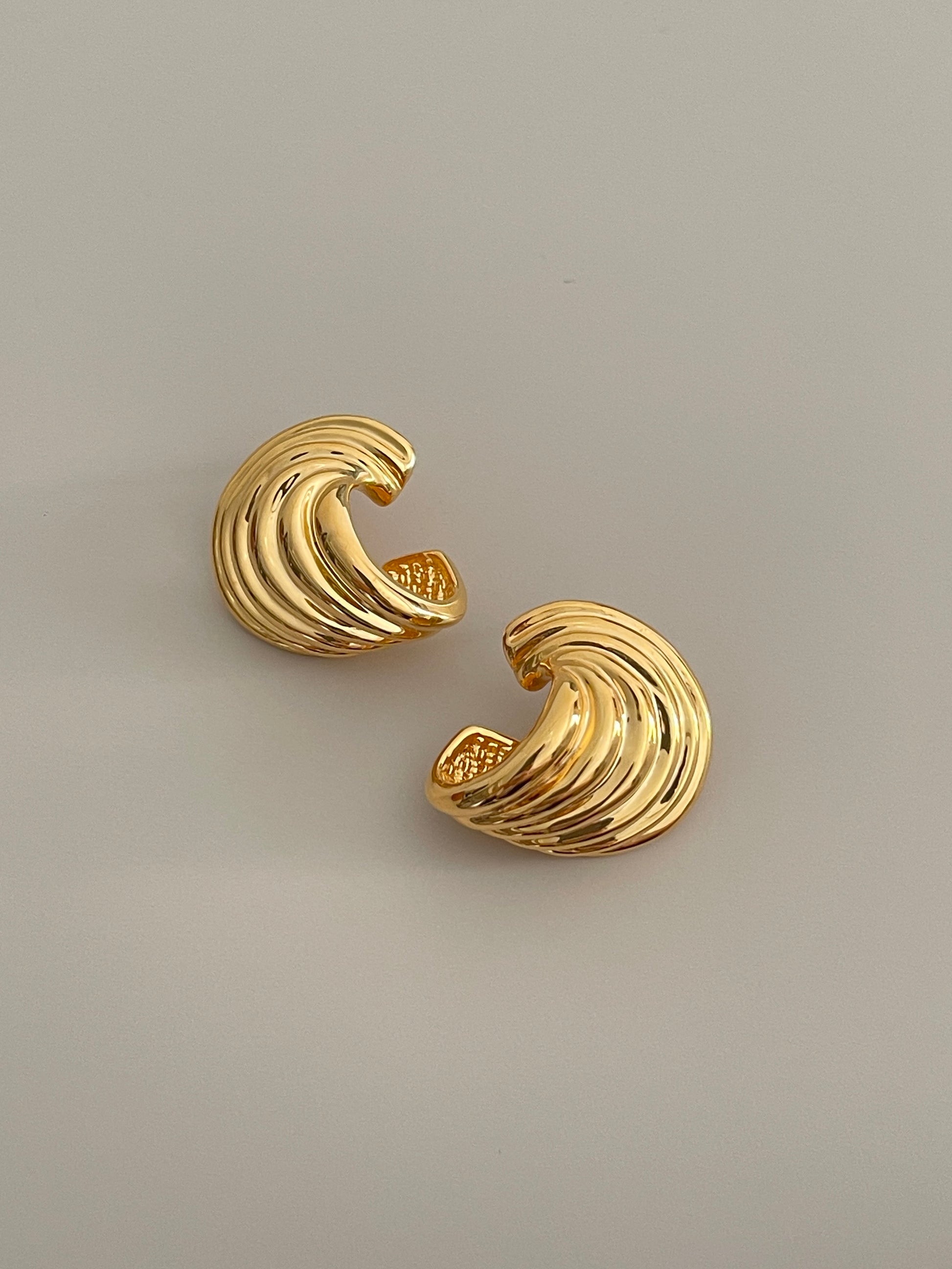 LIRA EARRINGS
