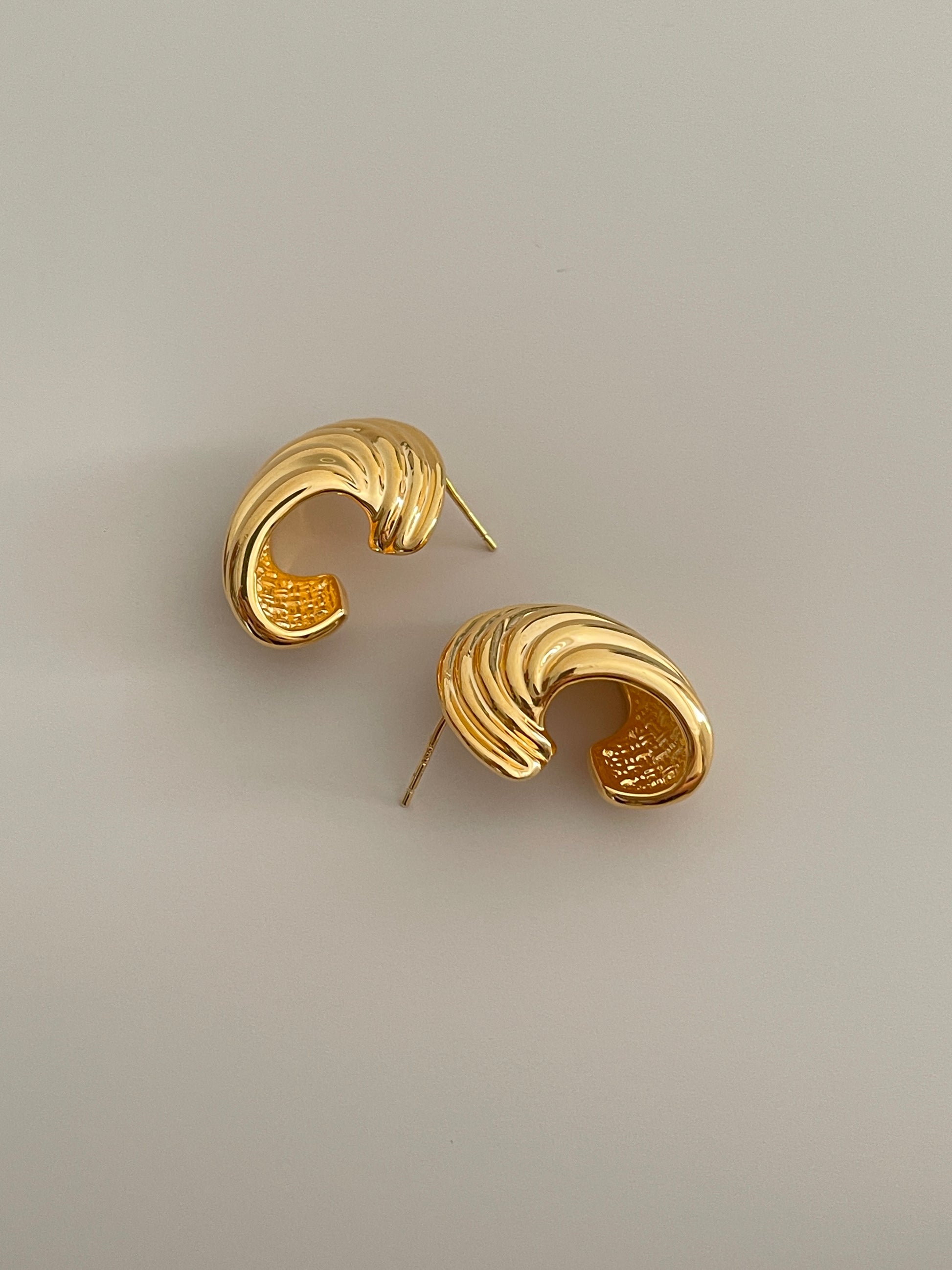 LIRA EARRINGS