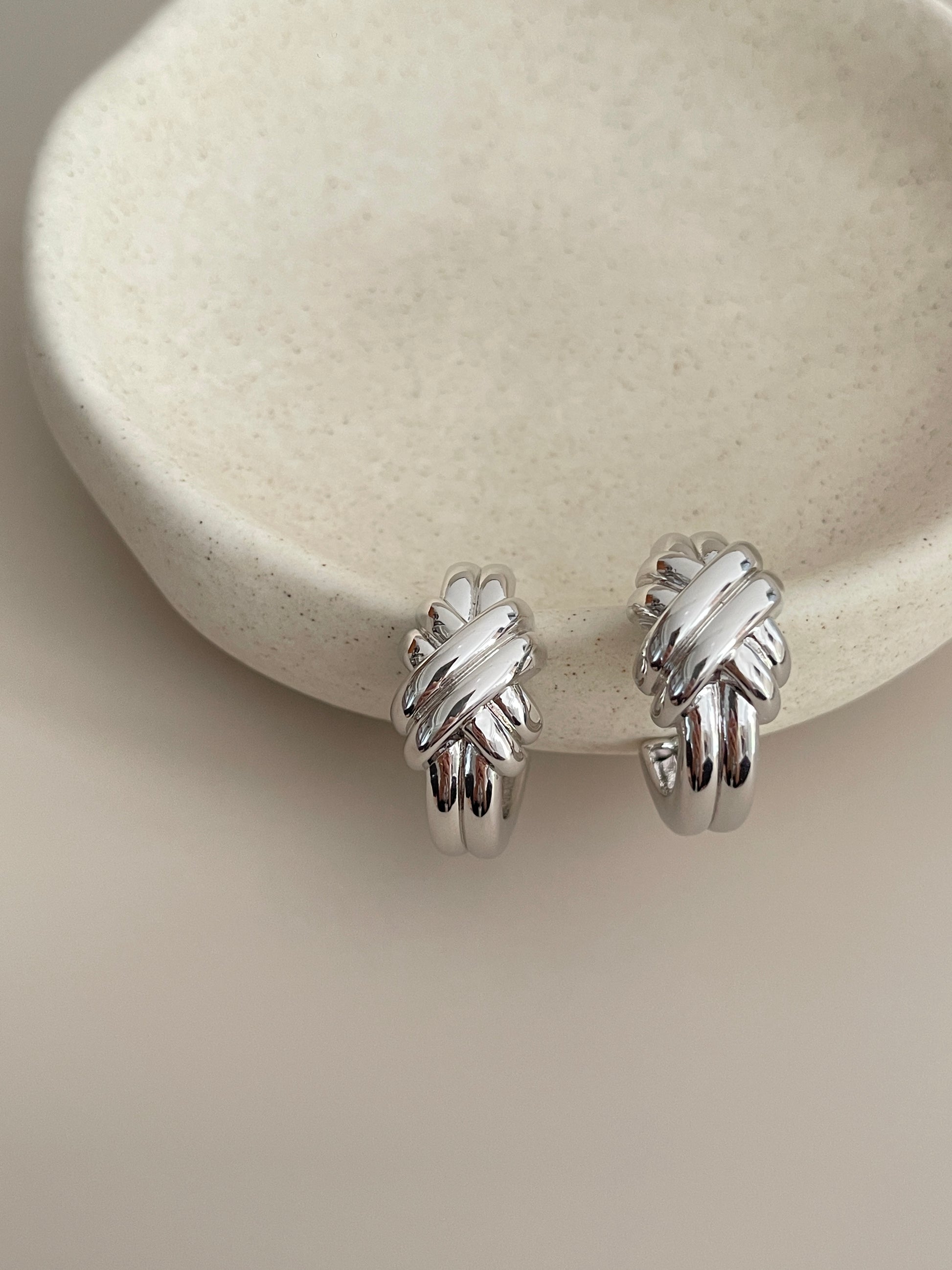 TORSIA HOOPS SILVER