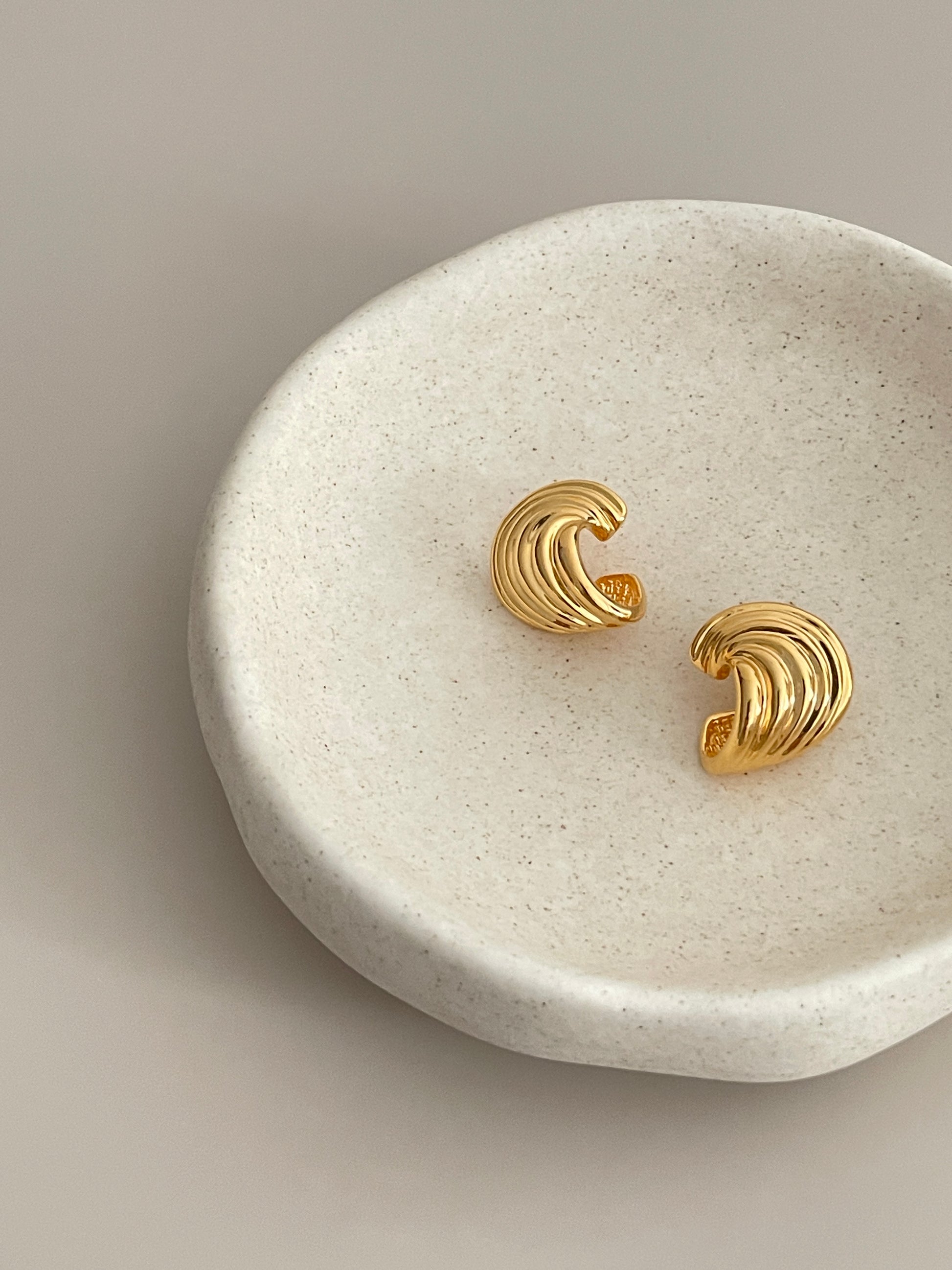 LIRA EARRINGS