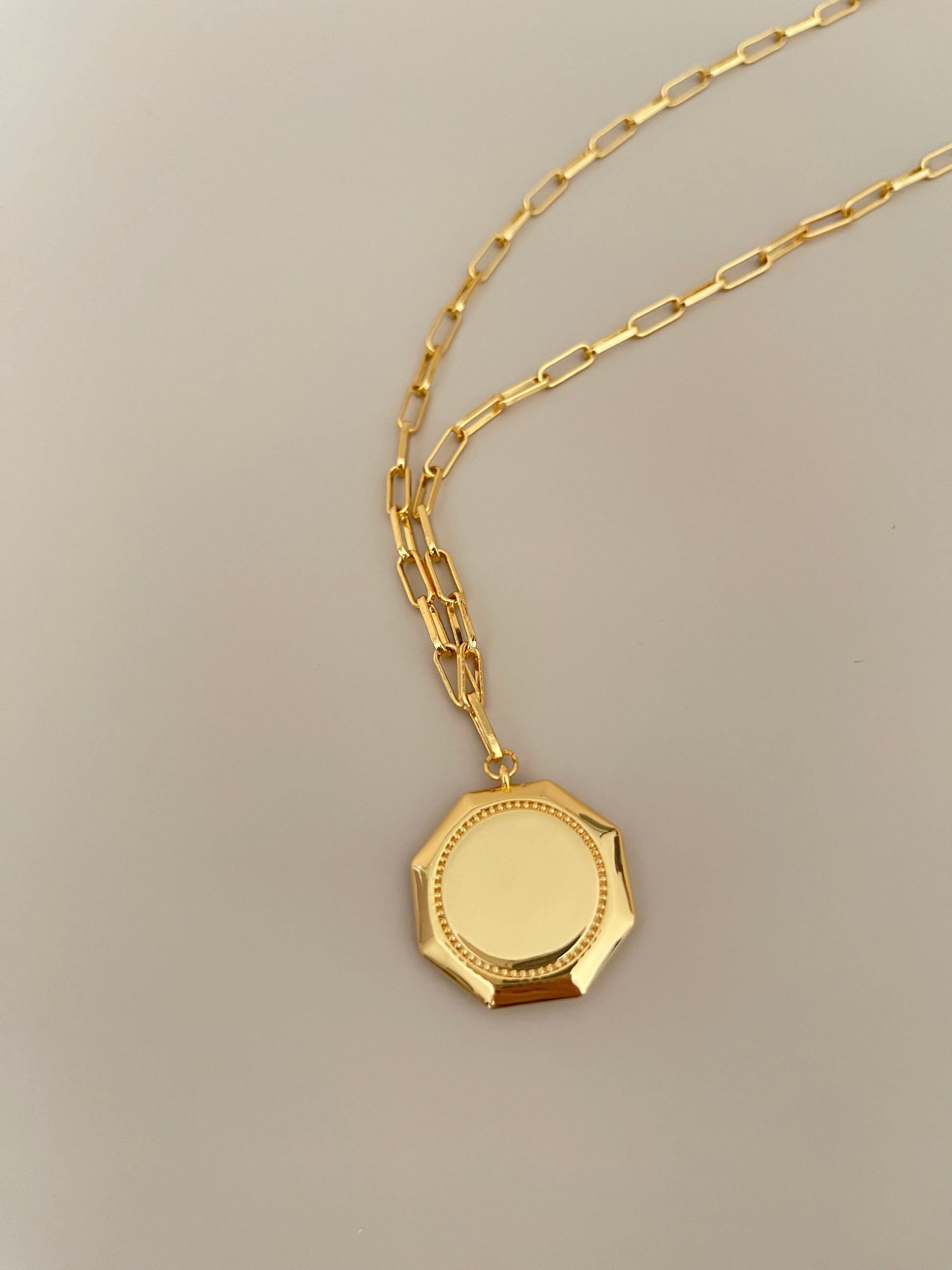 YVAINE NECKLACE